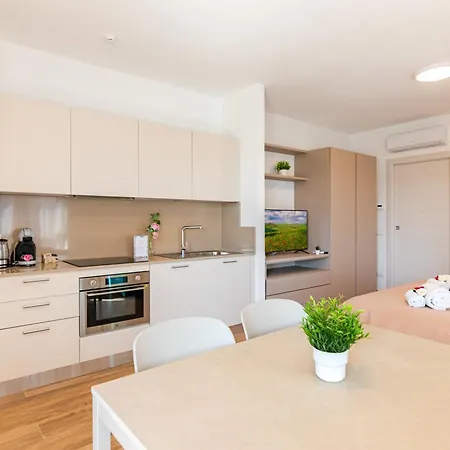 Ltapartments - Monolocale Con Parking A 10 Minuti Dalla Torre * Piza